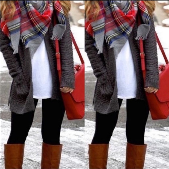 ✨RESTOCKED✨Black soft knit  leggings - Picture 4 of 8